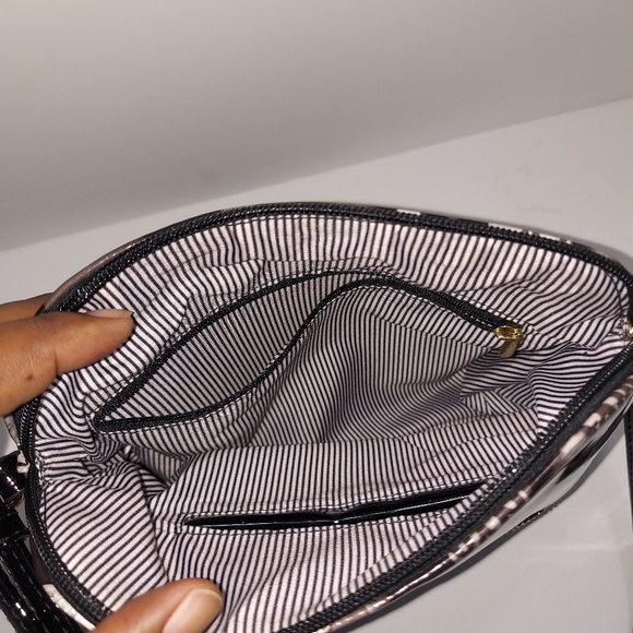 Handbag 👜 - Picture 5 of 13